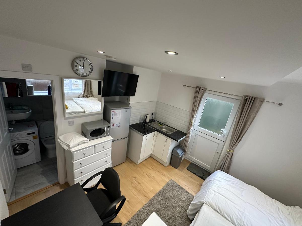 Keedonwood Road Bromley, Rooms With Free Wifi Exterior photo