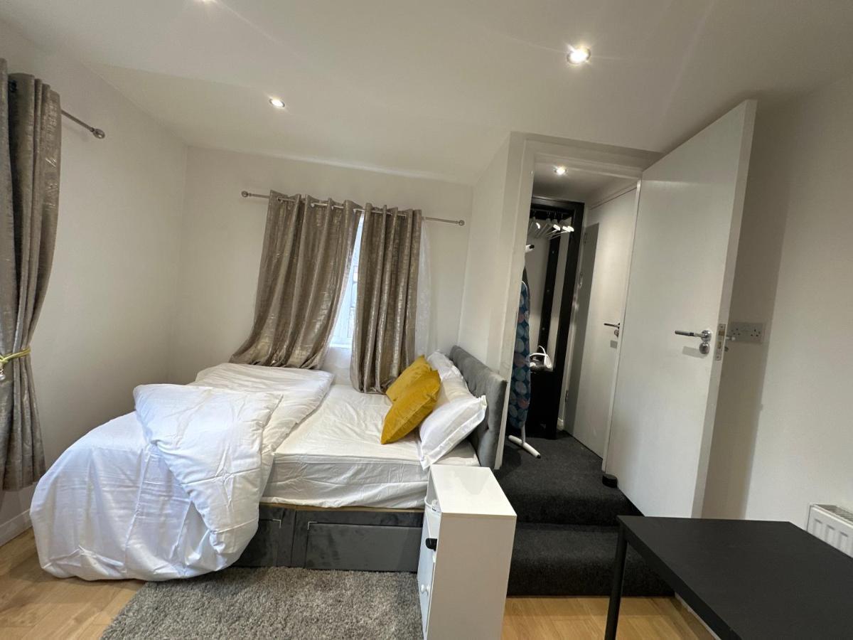 Keedonwood Road Bromley, Rooms With Free Wifi Exterior photo